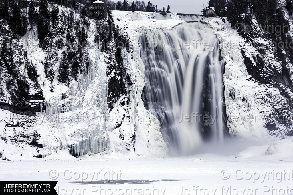 Chute Montmorency en hiver
